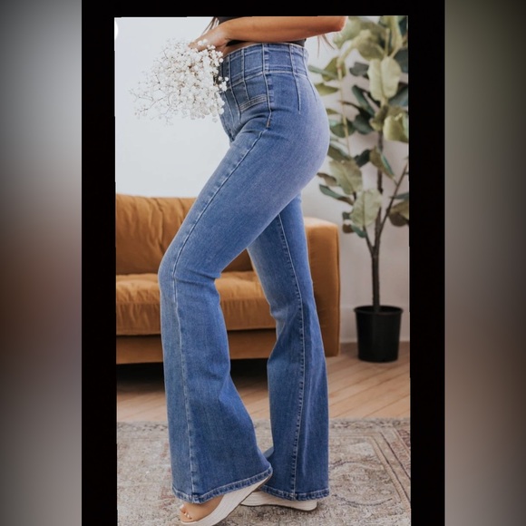 FREE PEOPLE SUNBURST BLUE JAYDE FLARE JEAN 28 NWOT - Picture 8 of 15